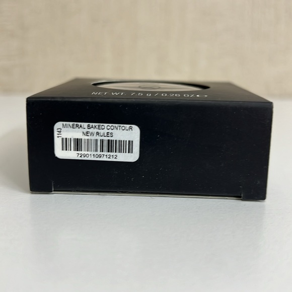 BRAND NEW IL MAKIAGE MINERAL BAKED CONTOUR IN SHADE NEW RULES!! - Picture 2 of 2